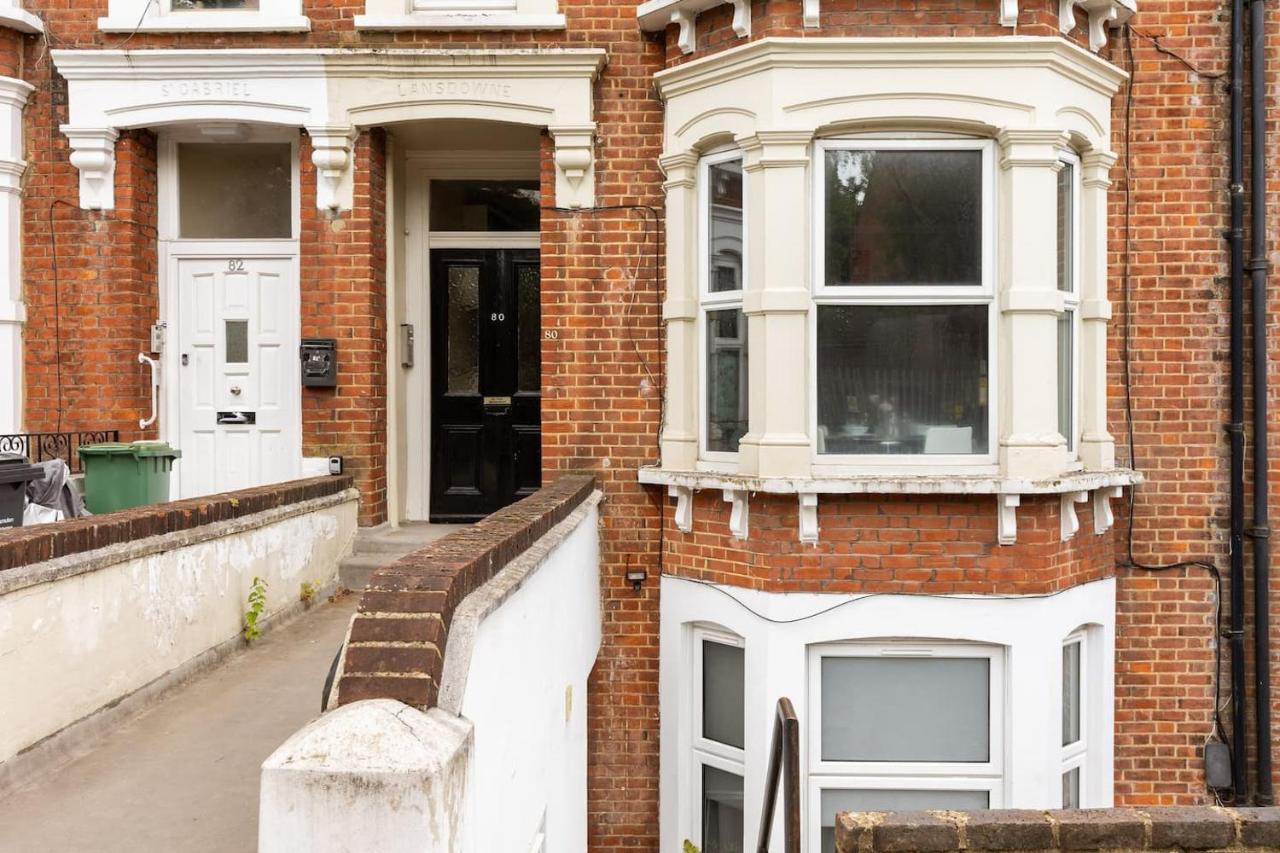 Lovely 2 Bedroom Apartment In West Hampstead, Londres Exterior foto